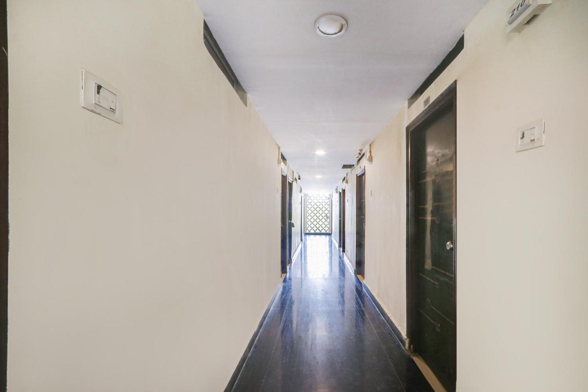 Hotel O Grand Hotel And Lodge Sangareddy Εξωτερικό φωτογραφία